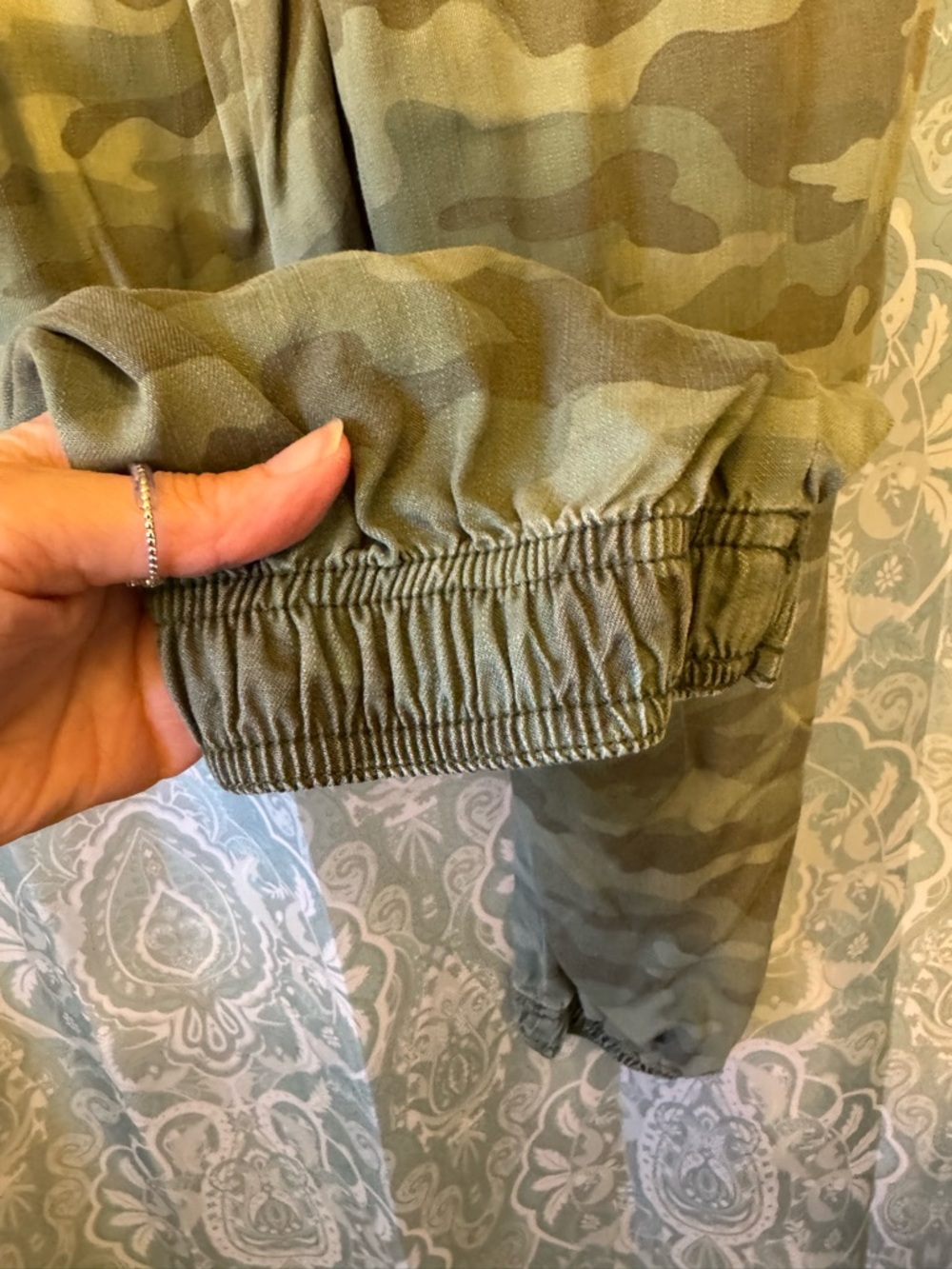 Knox Rose Olive Green Elastic Waist Cami Jogger - Picture 3 of 5
